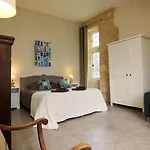 Bed & Breakfast Mas De La Rivoire Villevieille