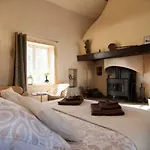 Mas De La Rivoire Bed & Breakfast 4*