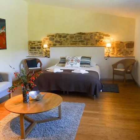 Mas De La Rivoire Bed & Breakfast Villevieille