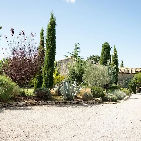 Mas De La Rivoire Bed & Breakfast 4*