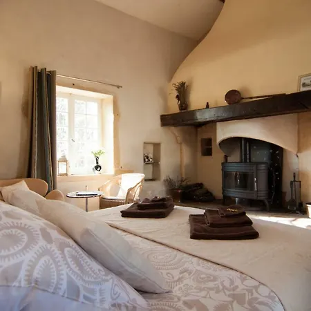 Mas De La Rivoire Bed & Breakfast 4*